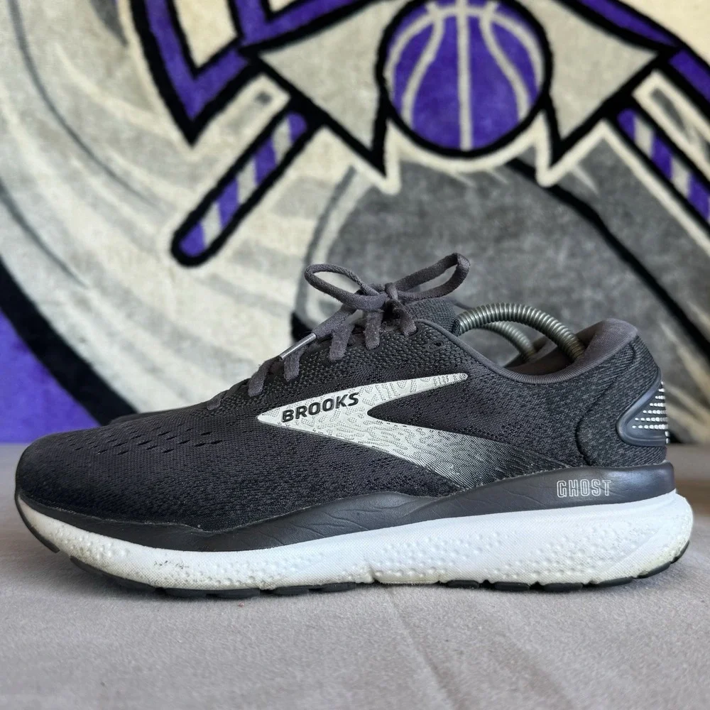 Size 8 - Brooks Men's‎ Ghost 16 Running Shoes 1104182E090 BLACK